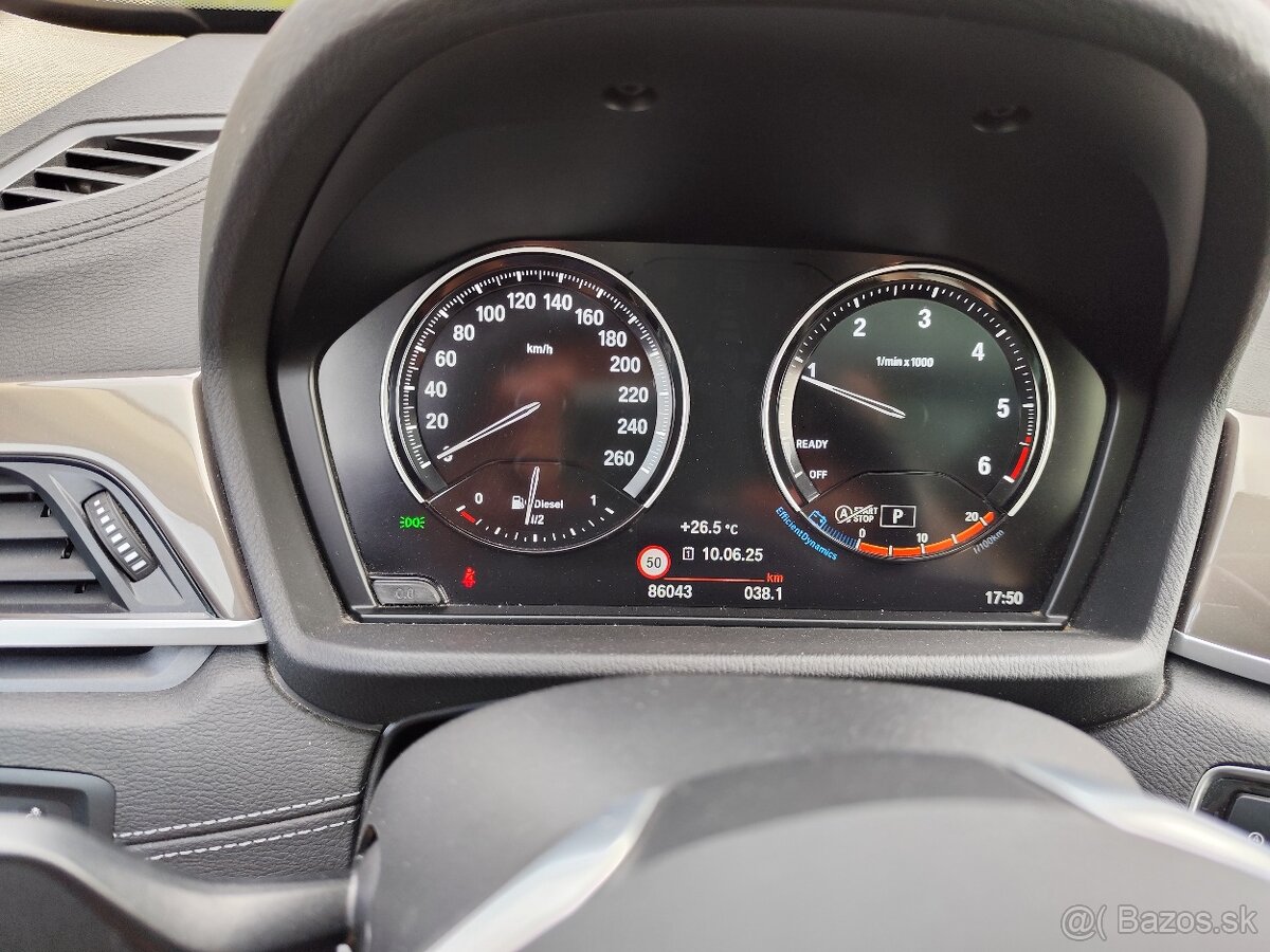 BMW X1 xDrive 20d A/T - 12