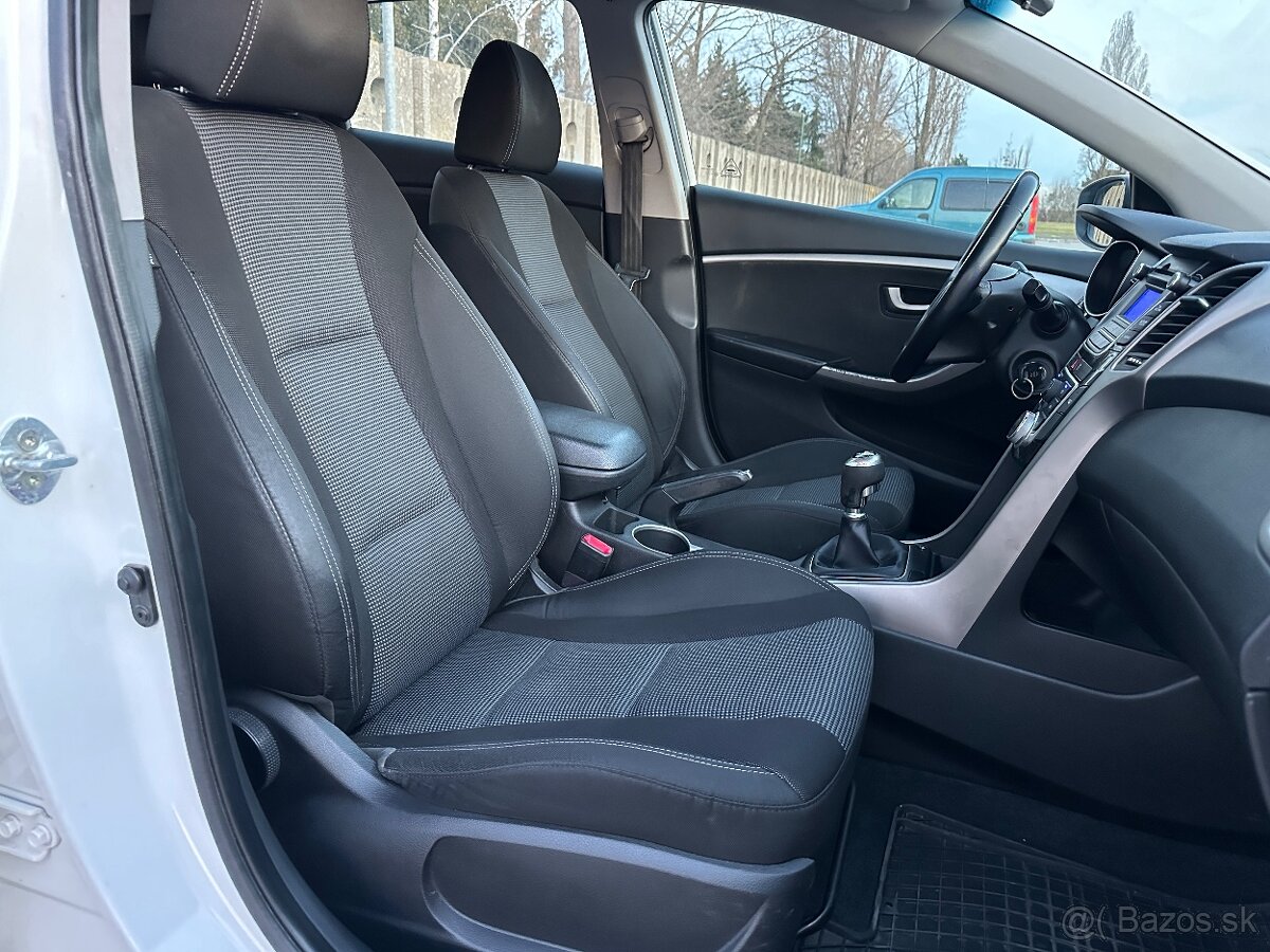 Predám Hyundai i30 1.6 Diesel - 12