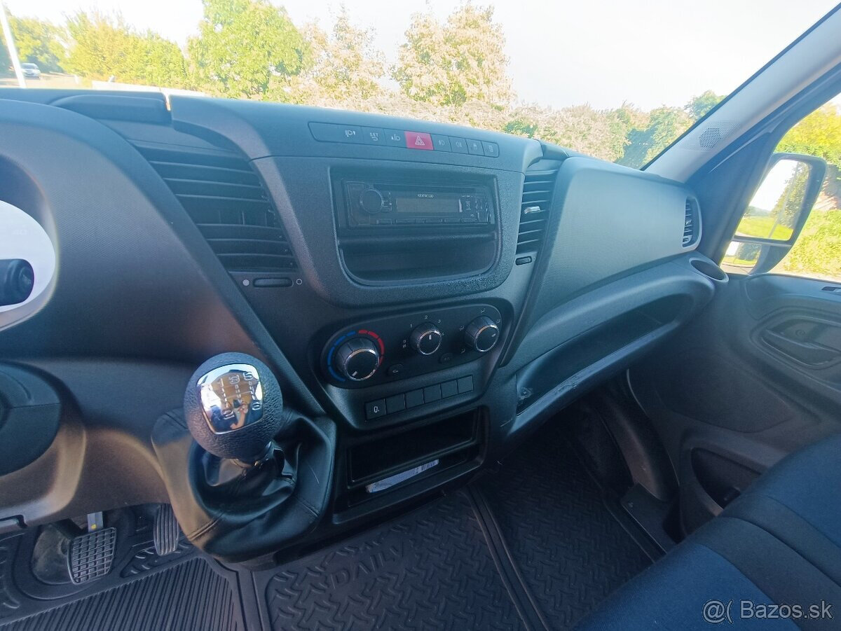 Iveco Daily 352S14 - 2.3 100kw 2018 L3H2 - 12