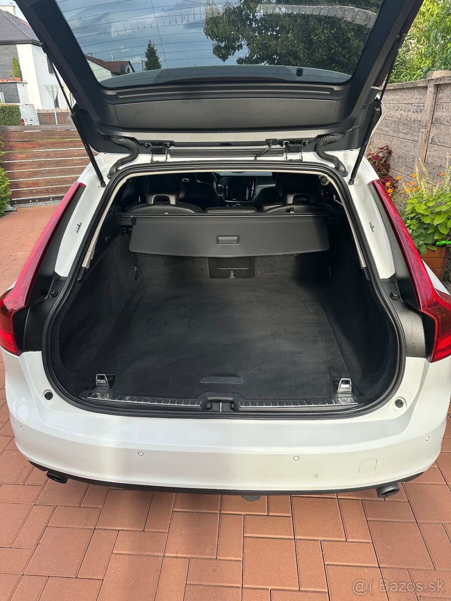 Volvo V90,D4,2017 - 12