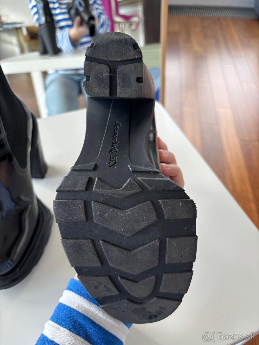 Alexander McQueen Tread Slick Chelsea Boot 'Black' - 12