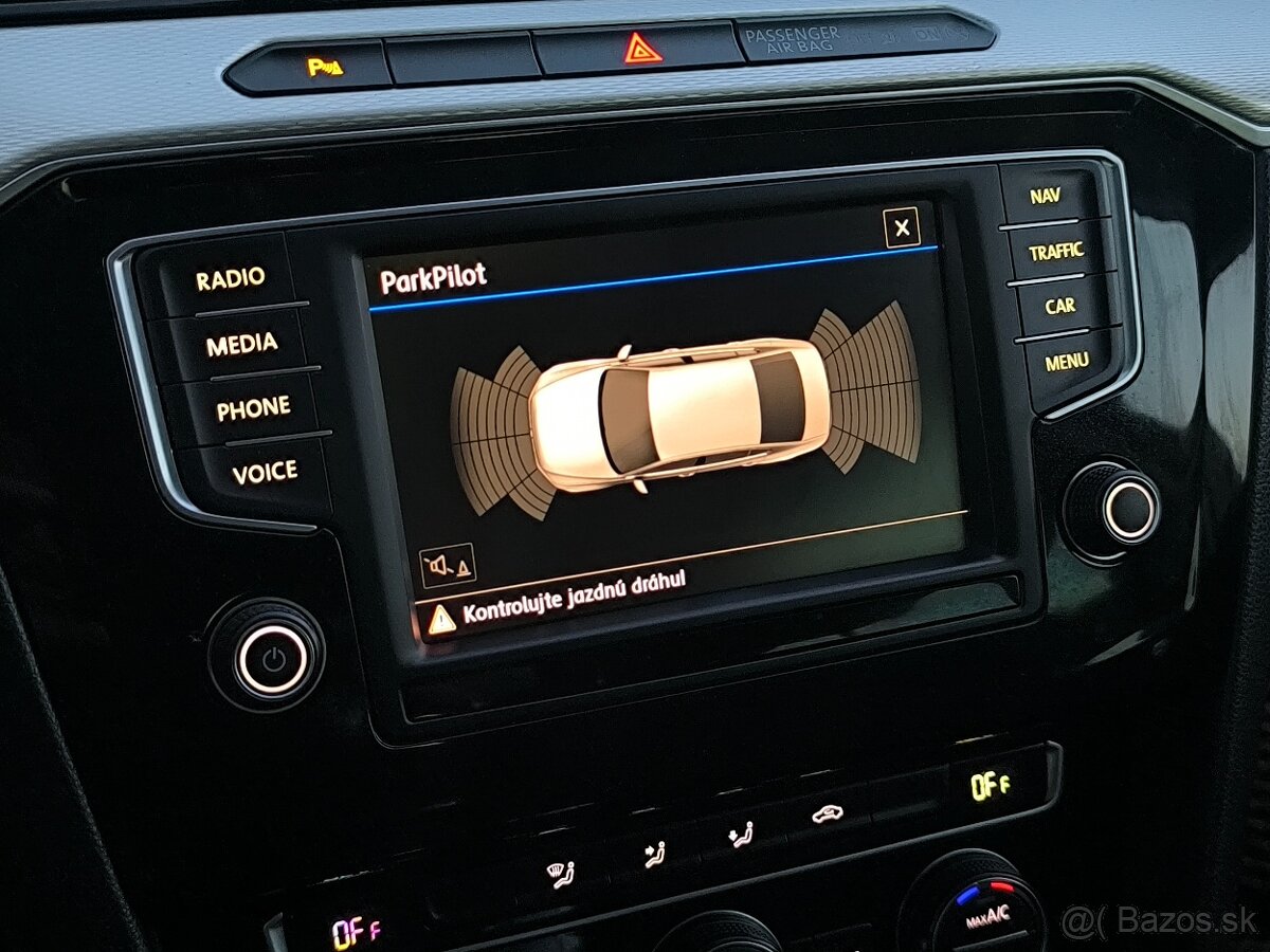 Volkswagen Passat 1.4 GTE Hybrid - 12