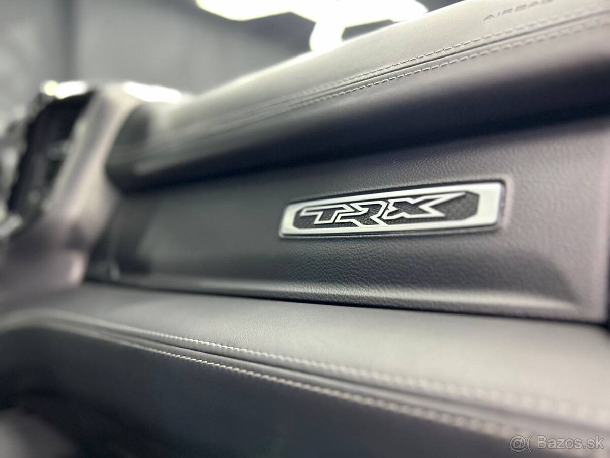 Dodge RAM TRX 6.2 HEMI - 12