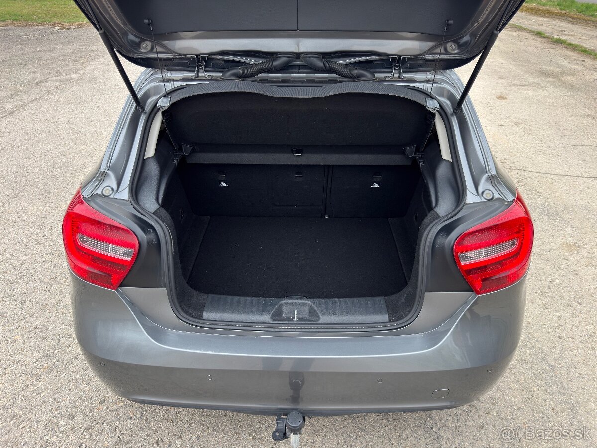 Mercedes-Benz A180 - 12