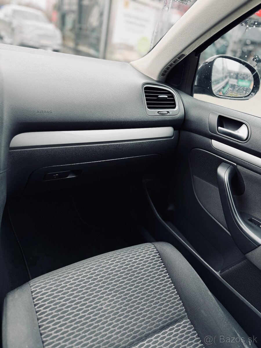 Volkswagen Golf VI 1.6 Variant / TDI 77 kW - 12