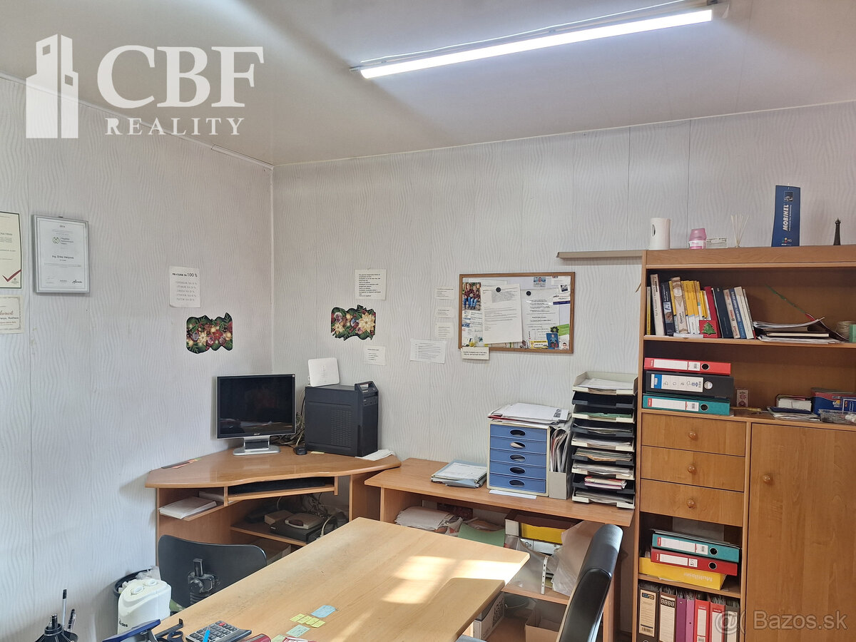 OBJEKT V CENTRE MESTA ROŽŇAVA NA PREDAJ - 12