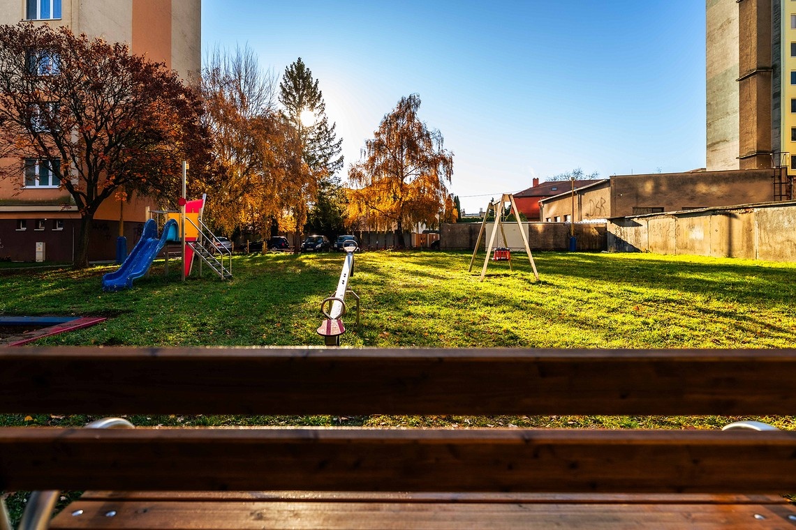 PALKOVIČOVA-2 izbový byt, pôvodný stav, nádherné výhľady - 12