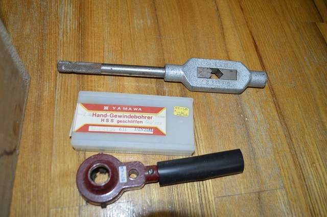 predam drevenu skrinku plnu zavitnikov - 12