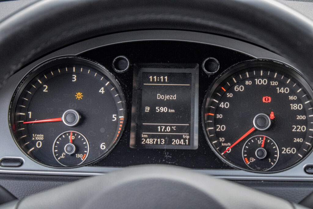 Volkswagen Passat 1.6 TDI 77kW MT/6 - 12