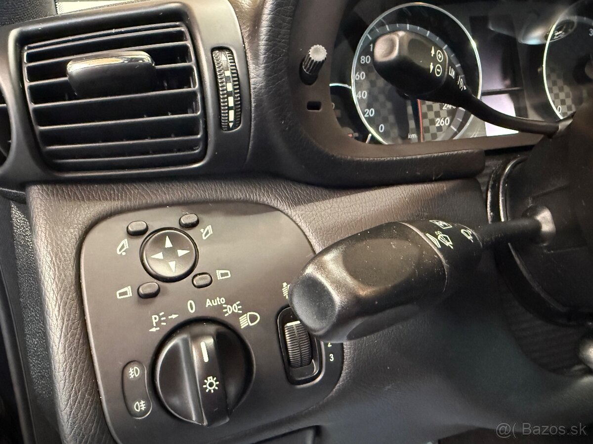 MERCEDES CLC 220 CDI - 12