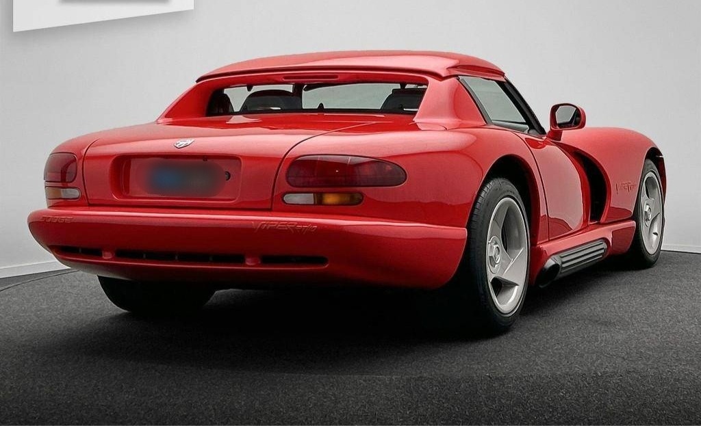 Dodge Viper RT/10 z roku 1993 - 12