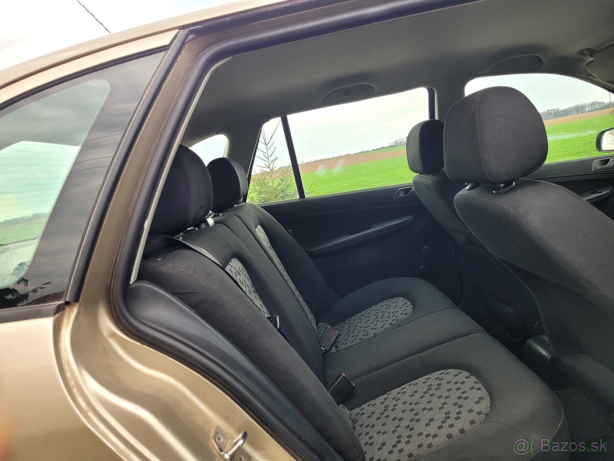 ŠKODA FABIA 1.2 12V 47KW - 12