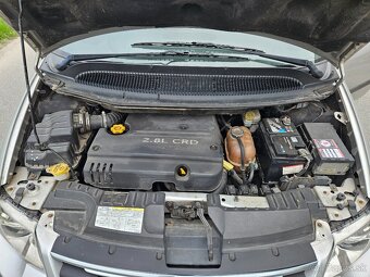 Chrysler Voyager 2.8CRDI - 12