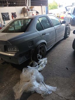 BMW e36 328i - 12