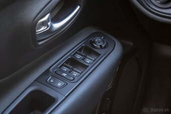 Jeep Renegade 1.0 GSE NightEagle - 12