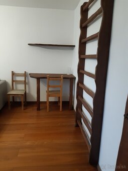 Dám do prenájmu veľký 2 izb. byt na SEVERE - 12