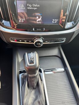 Volvo V60 D4 4x4 2.0 diesel, 2020, automat - 12