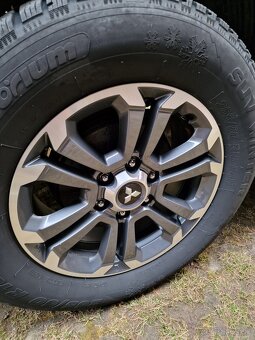 Mitsubishi L200 - 12