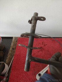 Kříž držák stupaček brzdová páka jawa mustang,pio - 12