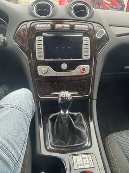 Ford Mondeo MK4 2.0 TDCI - 12