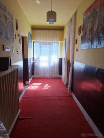 Rodinný dom 1+4, nová strecha, kúrenie, garáž - 12