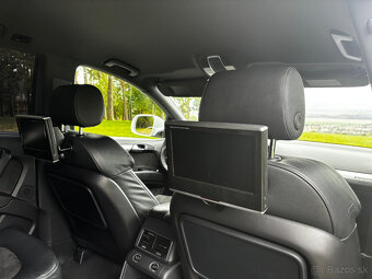 Audi Q7 3.0 TDI S-line Quattro 7 míst - 12