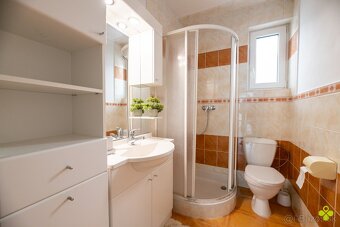 PEKNÝ RODINNÝ DOM KANIANKA 540 M2 - 12