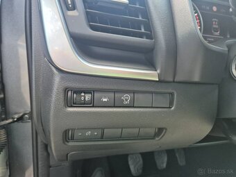 Predám  Nissan Qashqai 1.5 e-Power 190 HEV Acenta - 12