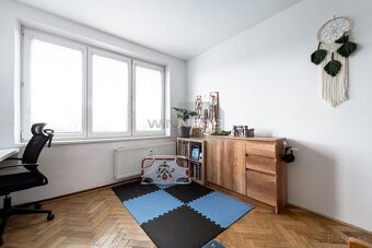 Zrekonštruovaný tehlový 2i (2,5i) byt s výťahom na Severe - 12