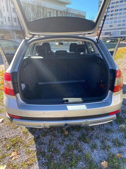 Škoda Octavia scout 2,0 tdi 135KW - 12