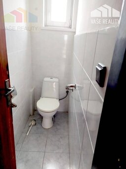 Priestranný rodinný dom s garážou, Vrbové - 12