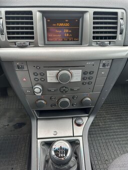 Opel Vectra combi 1,9 cdti - 12