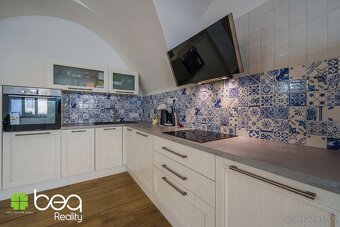 NA PREDAJ: Dom so 6 nájomnými bytmi v centre Levoče, záhrada - 12