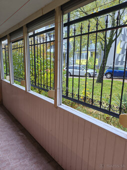 Ponúkame na predaj 2-izbový byt na ulici Rožňavská, KE-Západ - 12