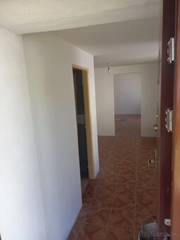 Menší Rodinný dom na predaj - 12