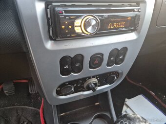 Dacia sandero - 12