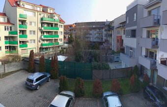 2i BYT S BALKÓNOM, ČIASTOČNÉ ZARIADENÝ, NERUDOVÁ ULICA - 12