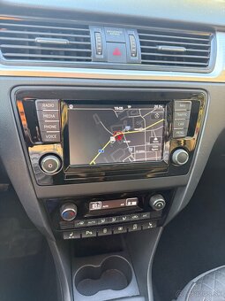 Skoda Rapid Spaceback 1.4 TDI Drive - 12