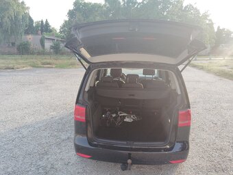 Volkswagen Touran benzín - 12