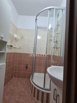 Krásny slnečný priestranný 3 izb byt na Lánskej na prenájom - 12