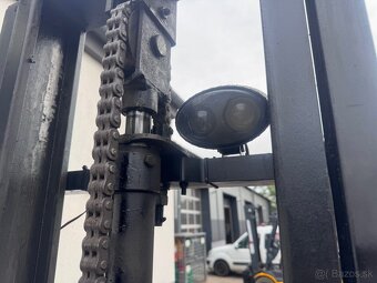 Vysokozdvižný vozík ručně vedený s plošinkou 1,2t - 12