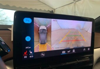 VW ID.4 150KW / ŤAŽNÉ / TEPELKO / PANO / MATRIX / 360 KAMERA - 12