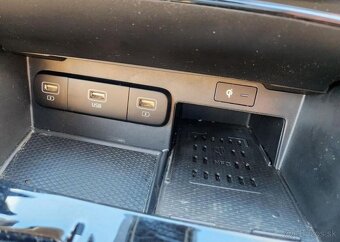 Kia Carnival 9 míst-REZERVACE - 12