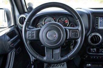 Jeep Wrangler 2.8 CRD Rubicon A/T 2014 - 12