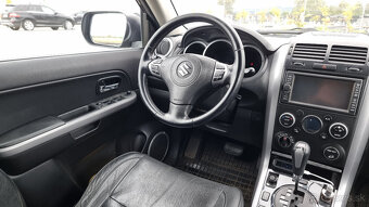 Suzuki Grand Vitara 3.2 V6 - 12