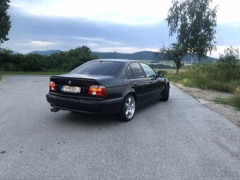 bmw e39 523i - 12