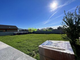 Na predaj slnečný pozemok so stavebným povolením v obci Čaňa - 12