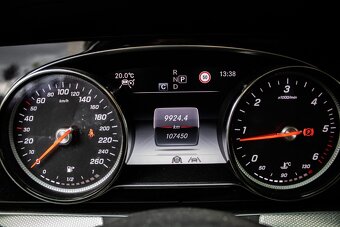 Mercedes-Benz E 220D 4MATIC - 12
