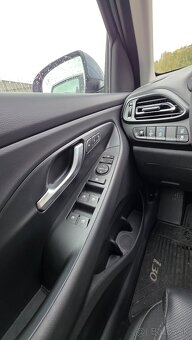 Hyundai I30 Fastback 1.5 Hybrid , automat, 8700km,  6/2025 - 12