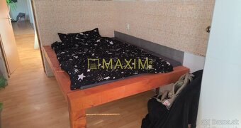 Ponúkam na predaj rodinný dom v obci Ružindol, vhodný na pok - 12